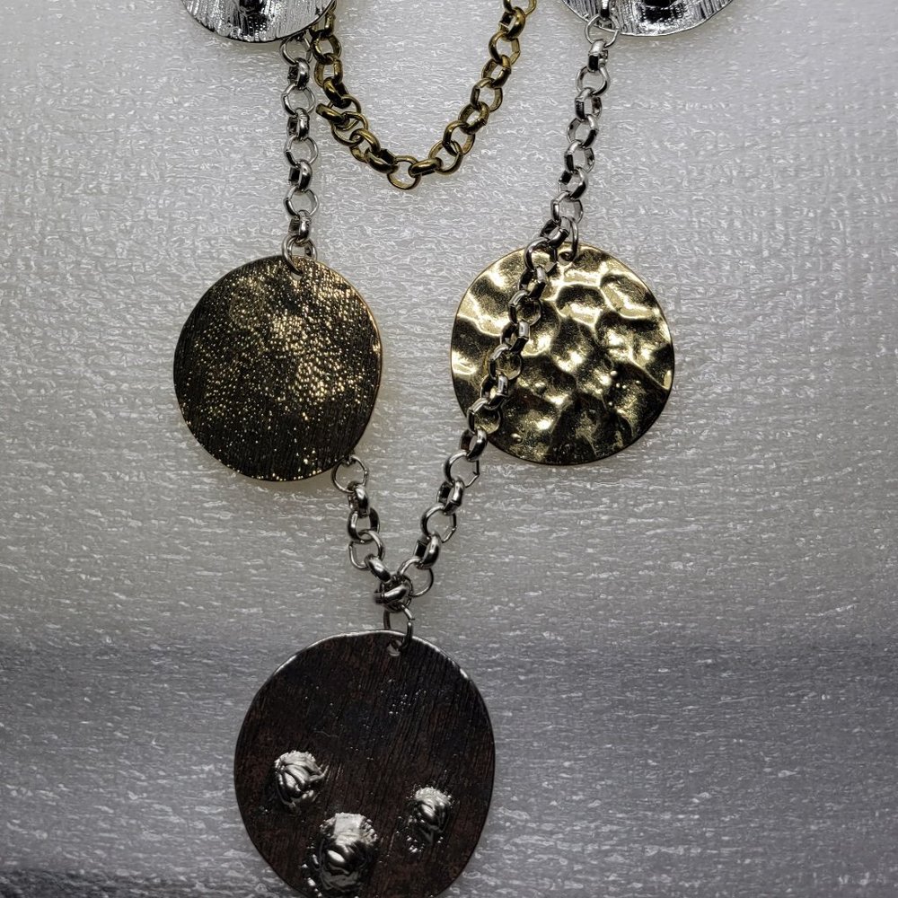 Metal 3 strand w/ Large Round Plates NK_OT0012